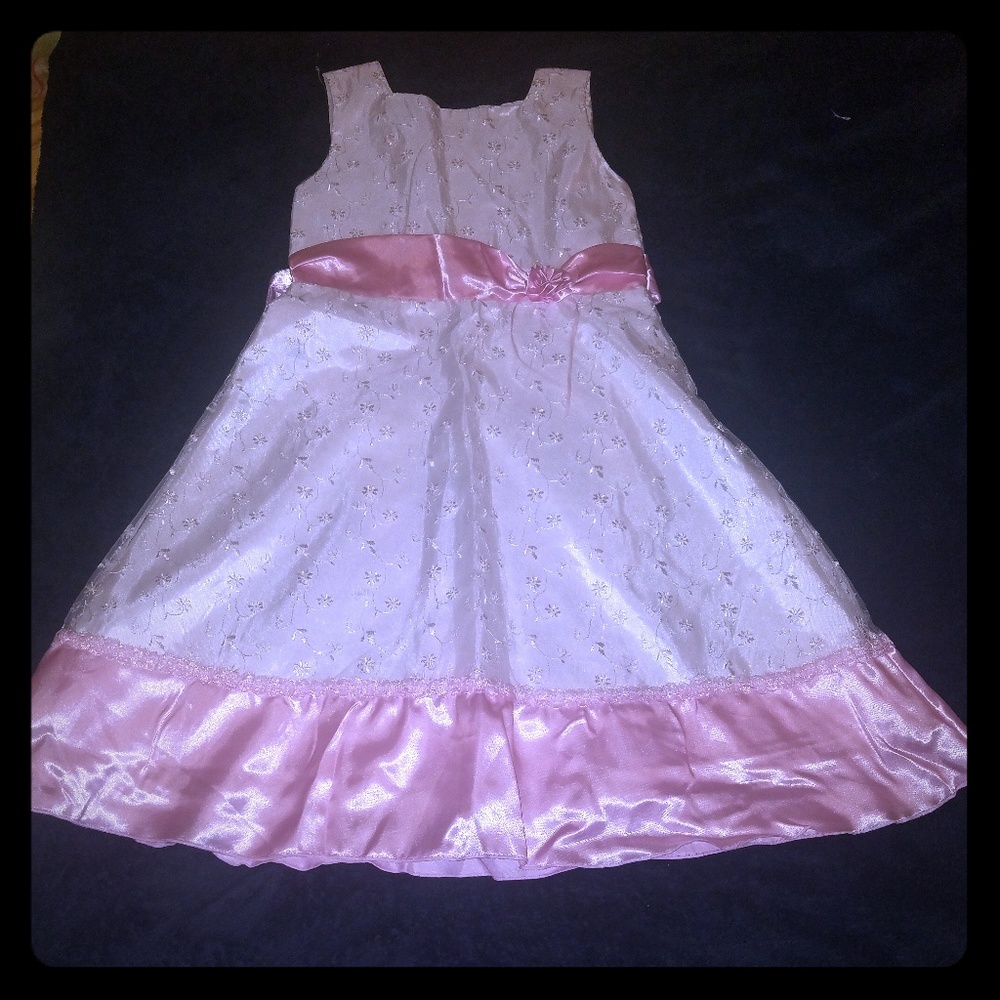 Girls 8 white and pink embroider dress